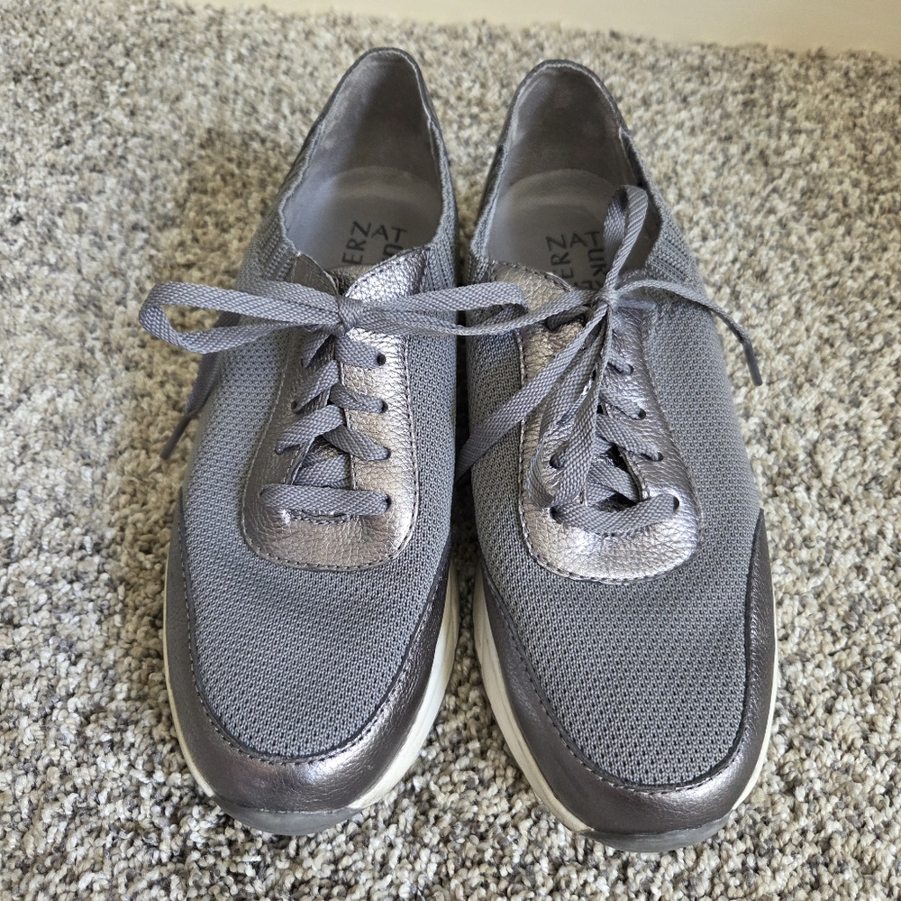 Naturalizer Women's‎ Nash Flyknit Wide Sneaker Metallic Charcoal Gray Size 7.5W